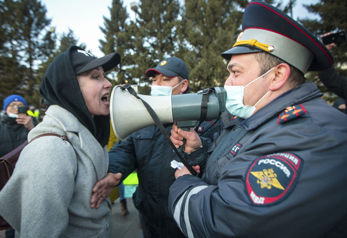 Rosjanie protestują przeciwko Putinowi! Tysiące na ulicach, aresztowania