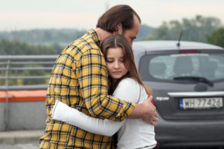 Barwy szczęścia, odc. 3296. Ewa (Gabirela Ziembicka), Borys (Jakub Wieczorek)