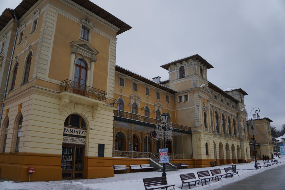 Przybywa turystów, ubywa mieszkańców. Nietypowy problem małopolskiego miasta