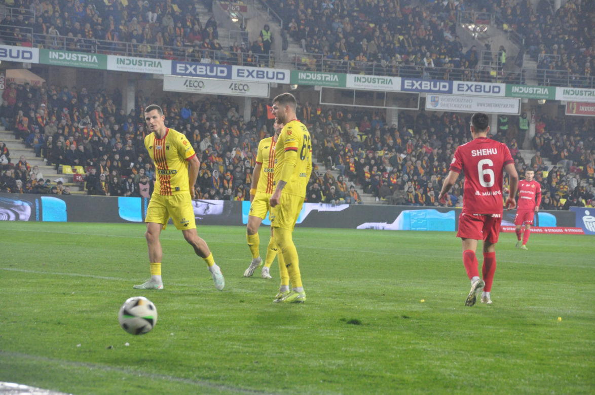 Korona - Widzew