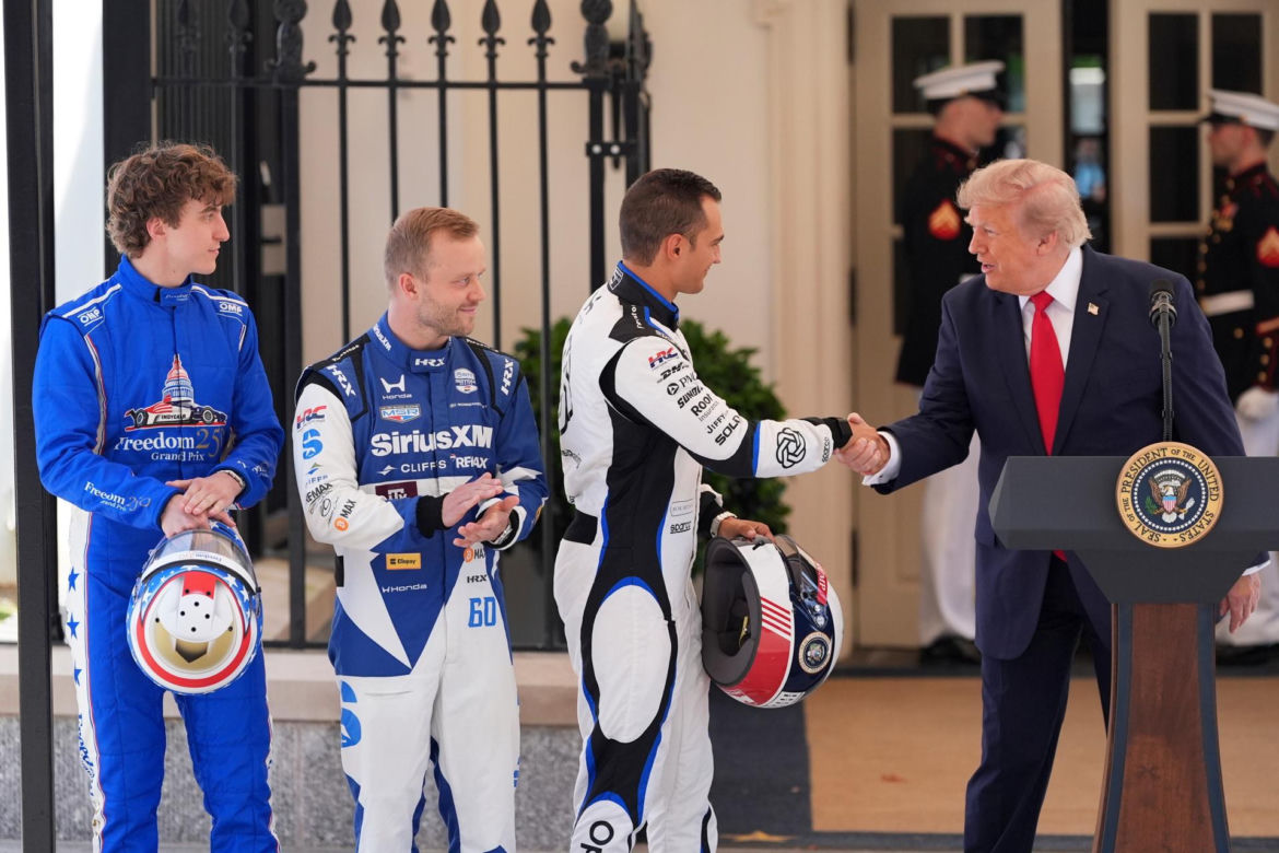 Trump zaprasza na wyścigi IndyCar na zwieńczenie obchodów rocznicowych w Waszyngtonie
