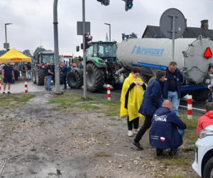 Protest rolników 4 sierpnia. Agrounia: blokada DK 12 w Łódzkiem potrwa dwa dni!
