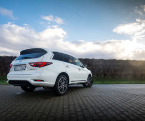 Infiniti QX60 Hi-Tech 3.5 V6 262 KM CVT
