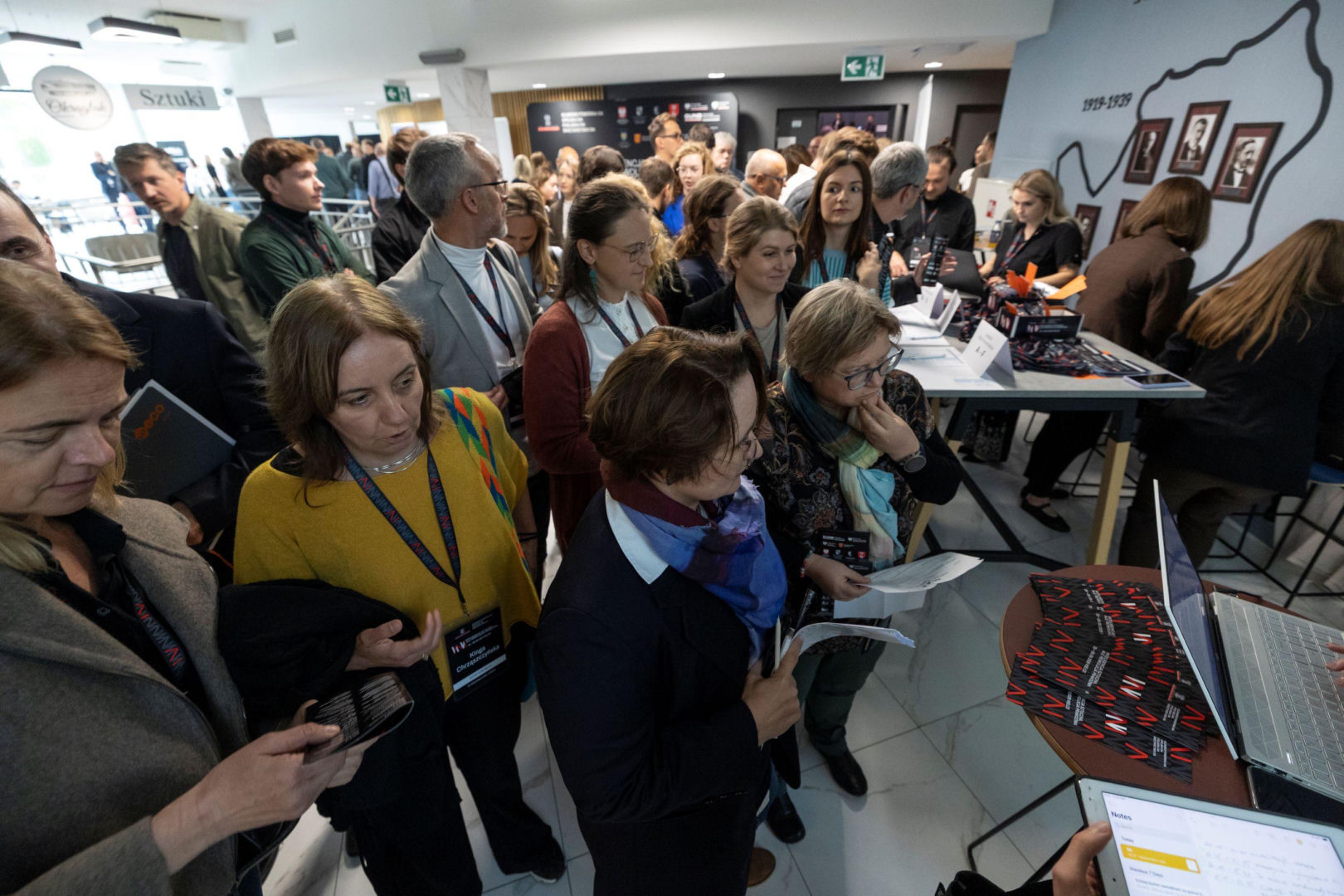 Konferencja „Inteligencja sztuczna, ale rewolucja prawdziwa”