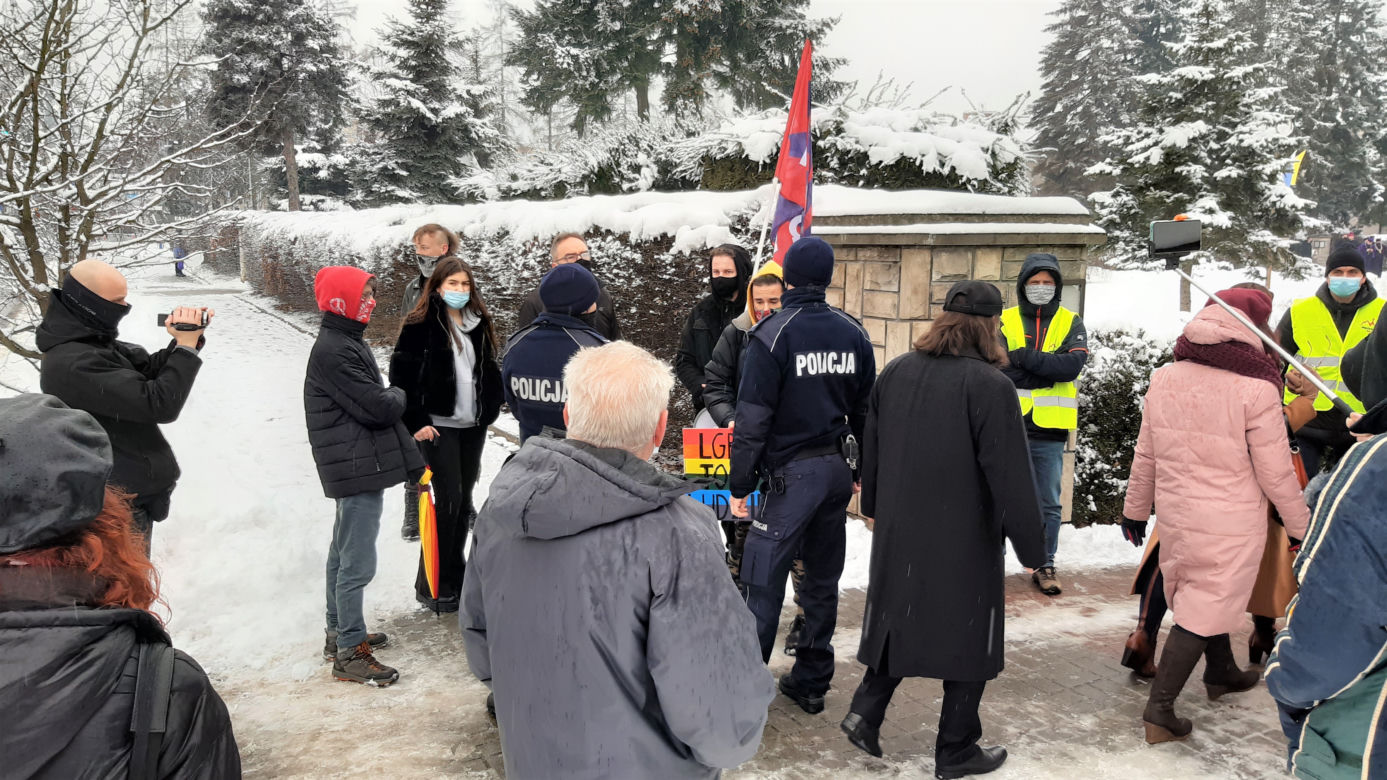 „LGBT to ludzie" - uliczny protest w Tarnowie