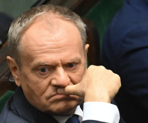 Sikroski bez hamulców do Macierewicza: Antek świrze!