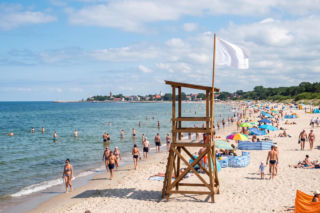 Sinice Darłowo. Czy w Darłowie można się kąpać 19.08? Flaga, warunki pogodowe