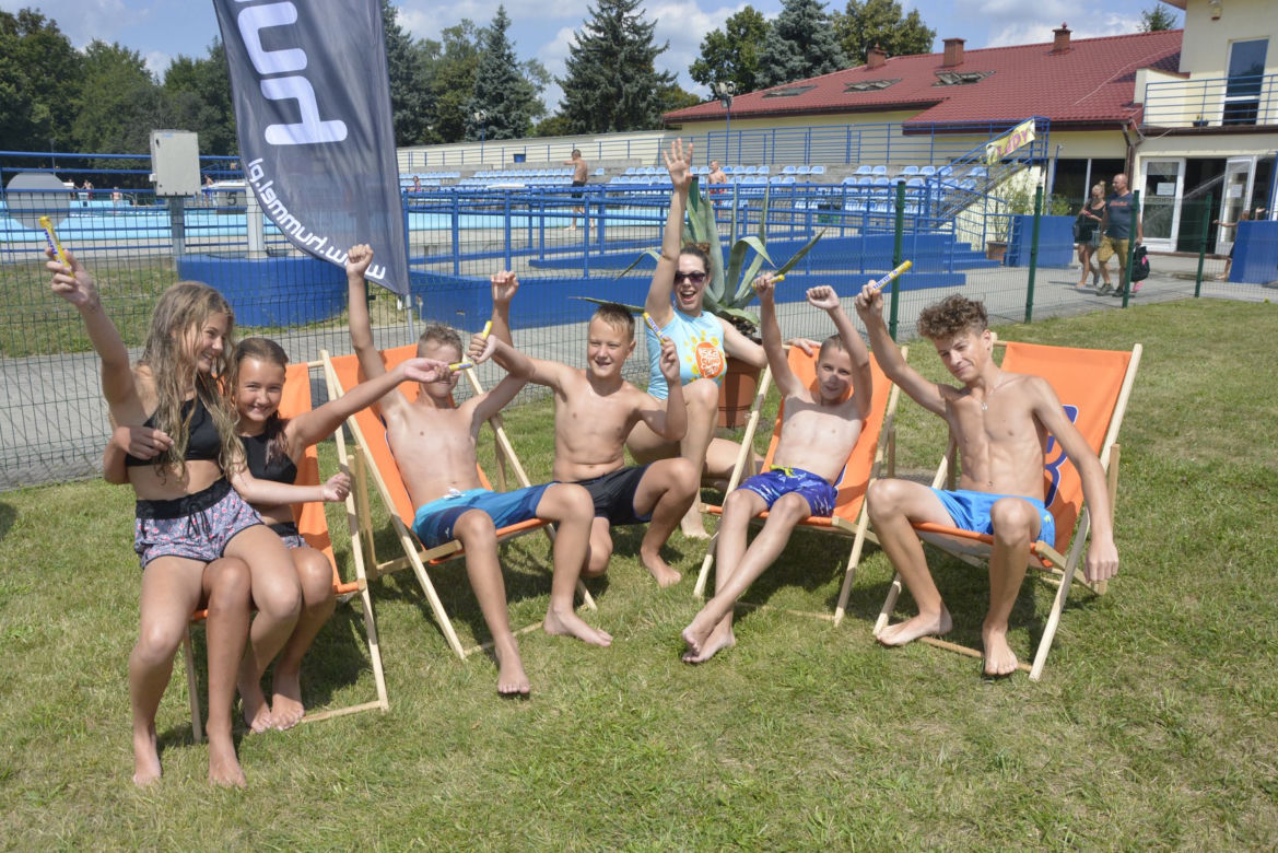 ESKA Summer City na basenie w Wołowie
