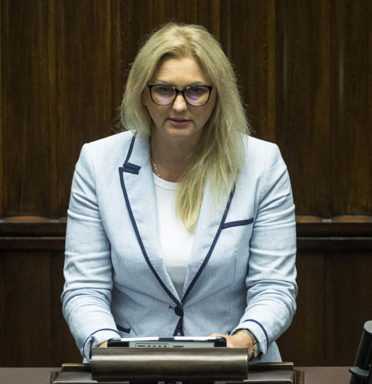 Letnie kreacje w Sejmie