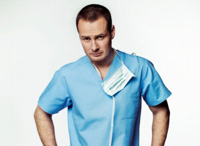 LEKARZE: Maks Keller (Paweł Małaszyński)