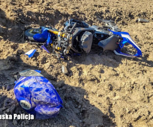 Poważny wypadek z udziałem motocyklisty w okolicach Sławy 