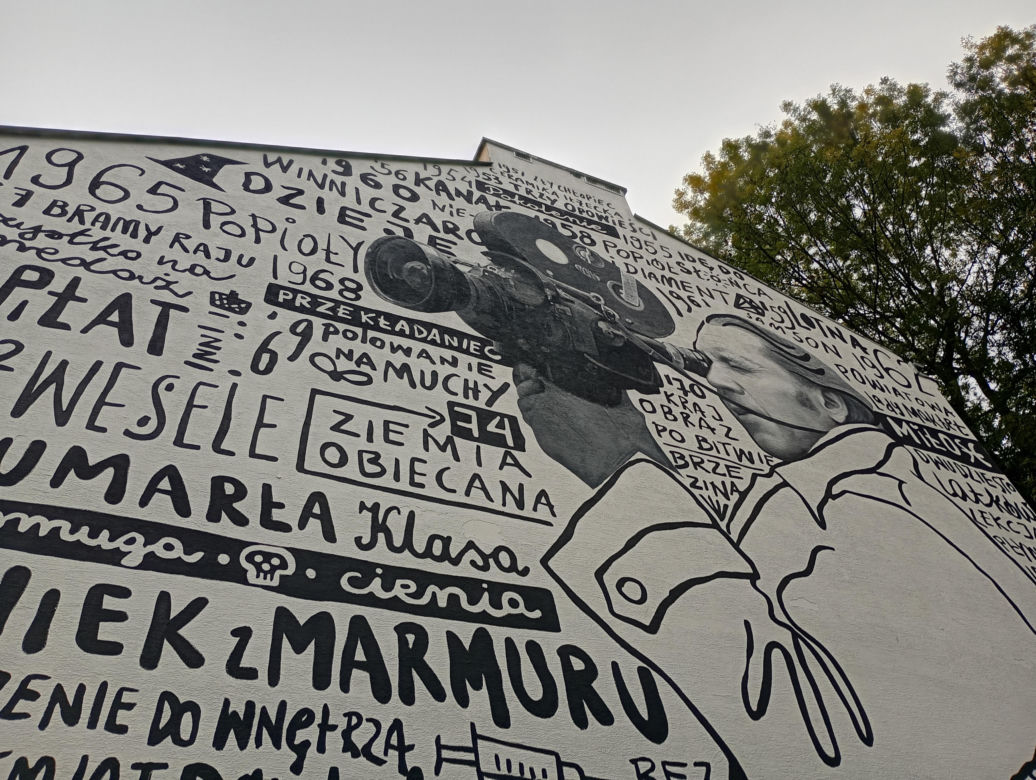 Nowy mural w Krakowie na cześć Andrzeja Wajdy. Żona reżysera nie kryje zachwytu