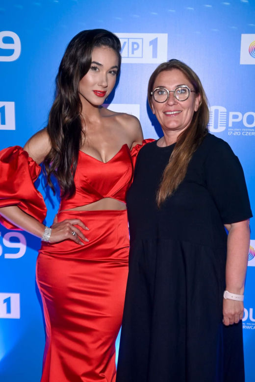 Europosłanka Beata Mazurek  wybrała się na festiwal do Opola