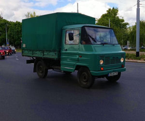 Parada zabytkowych pojazdów w Szczecinie