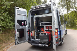 Policjanci z łódzkiej drogówki dostali radiowozy najnowszej generacji!