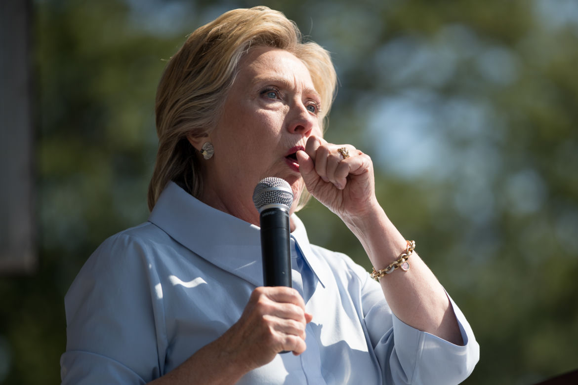 Trump dusi Clinton