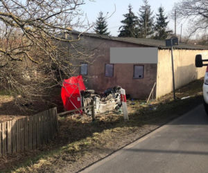 Śmiertelny wypadek we wsi Krępa. Zginęły 2 osoby, dwie ciężko ranne