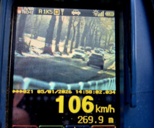 Pędził przez miejscowość, na podwójnym gazie. Zastopowali go policjanci z Góry