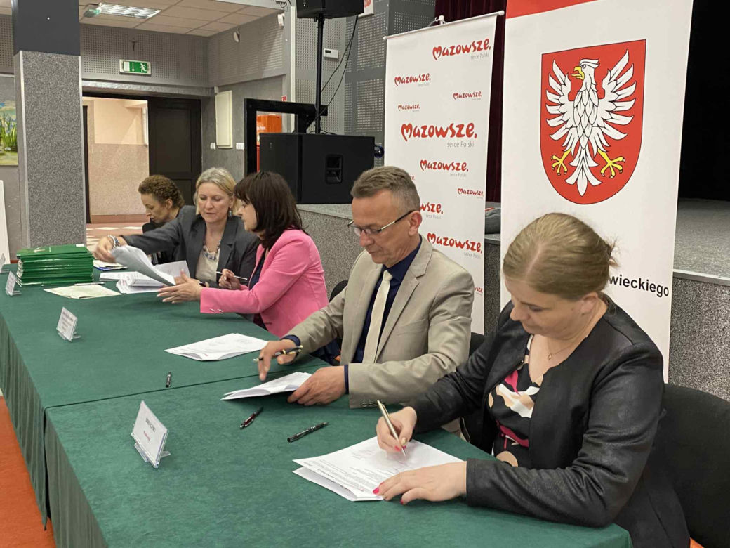 Kilkadziesiąt nowych inwestycji w powiecie siedleckim z dofinansowaniem Mazowsza