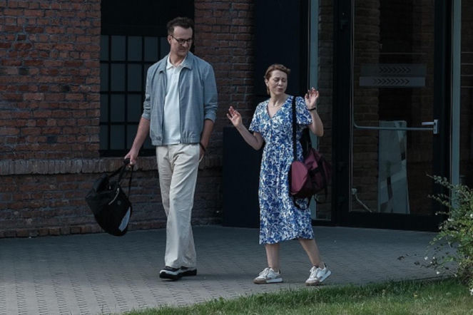 Barwy szczęścia, odcinek 3220: Kłamliwy Radomir zaciągnie Kujawiak do łóżka! Ukryje przed nią, że ma żonę