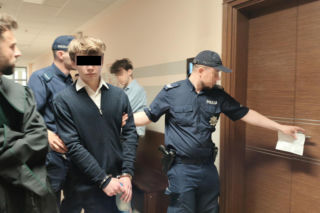 Jechał pod wpływem alkoholu, rozbił mercedesa o słup. 18-letnia Ania zginęła na miejscu