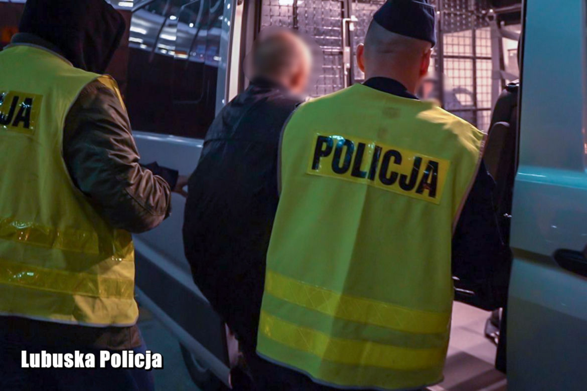 Groźny polski przestępca zatrzymany po 17 latach! "Łowcy głów" wytropili go w Hiszpanii