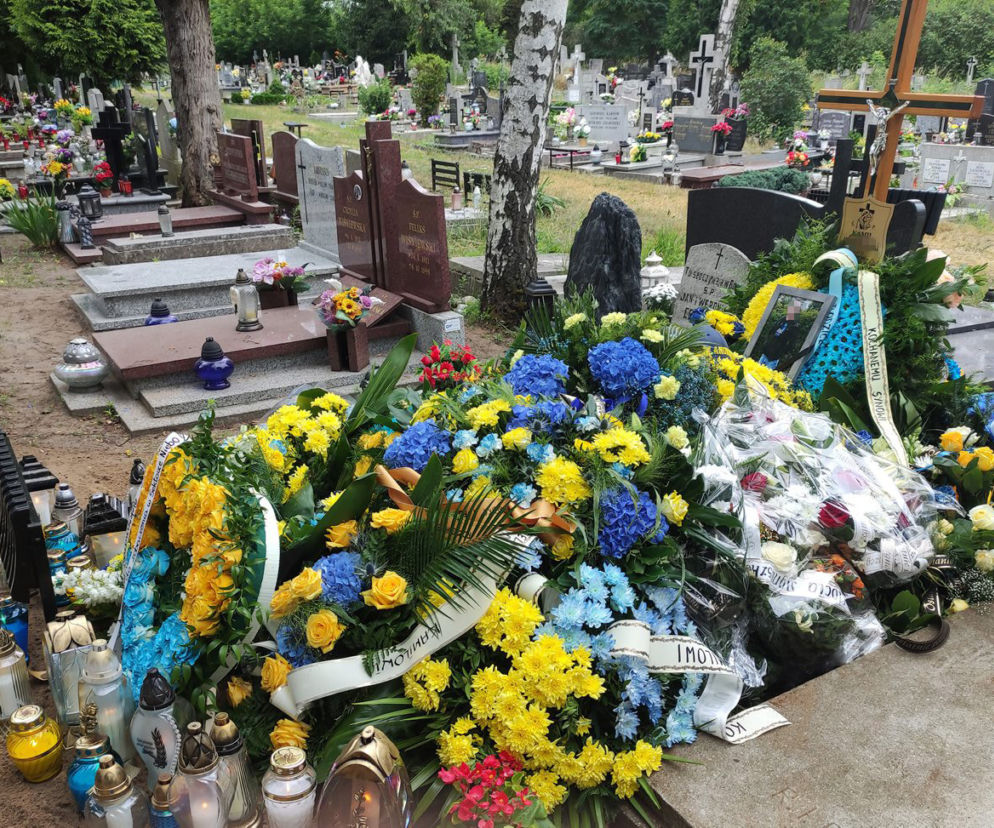 Jego grób tonął w barwach Elany Toruń
