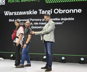 Warszawskie Targi Obronne. Scena Biała Blok z Pierwszej Pomocy pt. „Karetka dojedzie za 12 minut, nie masz tyle czasu”