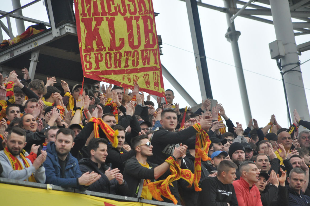 Tak dopingowali kibice na meczu Korona Kielce - Radomiak Radom