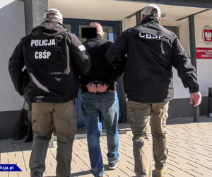 CBŚ aresztowało osoby sprzedające paszporty covidowe osobom niezaszczepionym