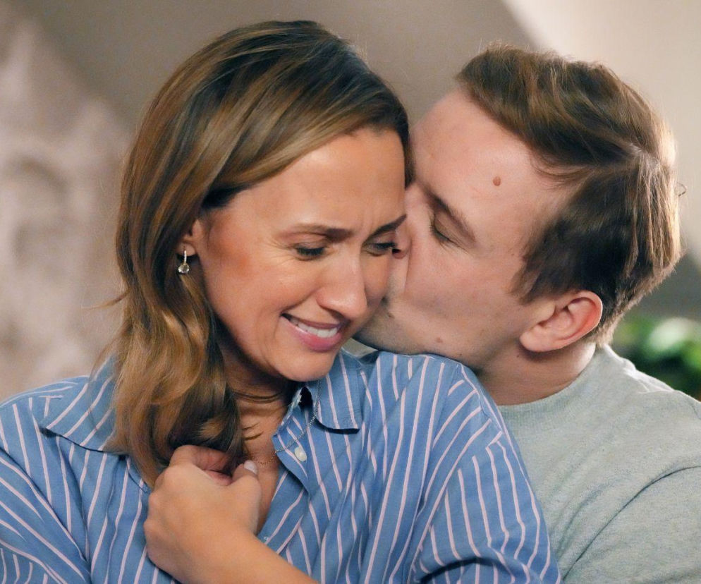 Barwy szczęścia, odcinek 3317: Łukasz wraca do domu, który był jego więzieniem, by zmierzyć się z traumą