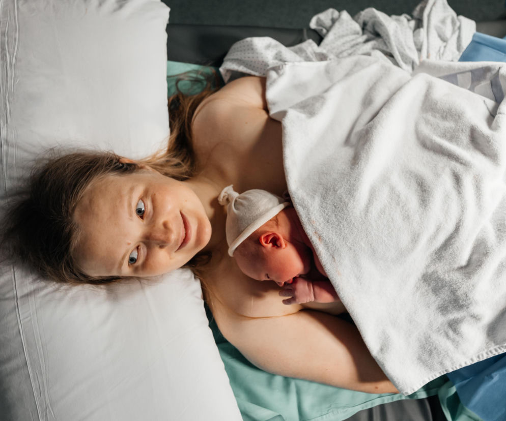 Pierwszy poród? „To nie film!” Poród naturalny krok po kroku plus ZDJĘCIA