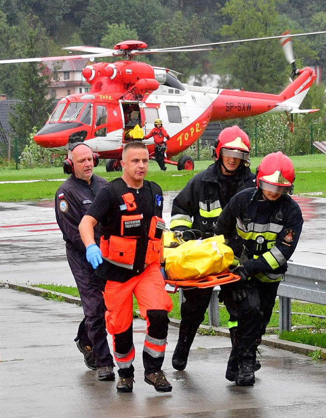 Podczas gwałtownej nawałnicy w Tatrach zginęło 5 osób, a 157 zostało rannych