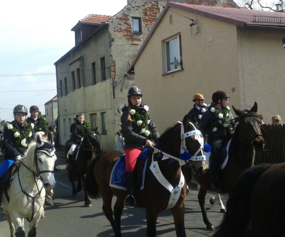 Procesja konna w Gliwicach-Ostropie