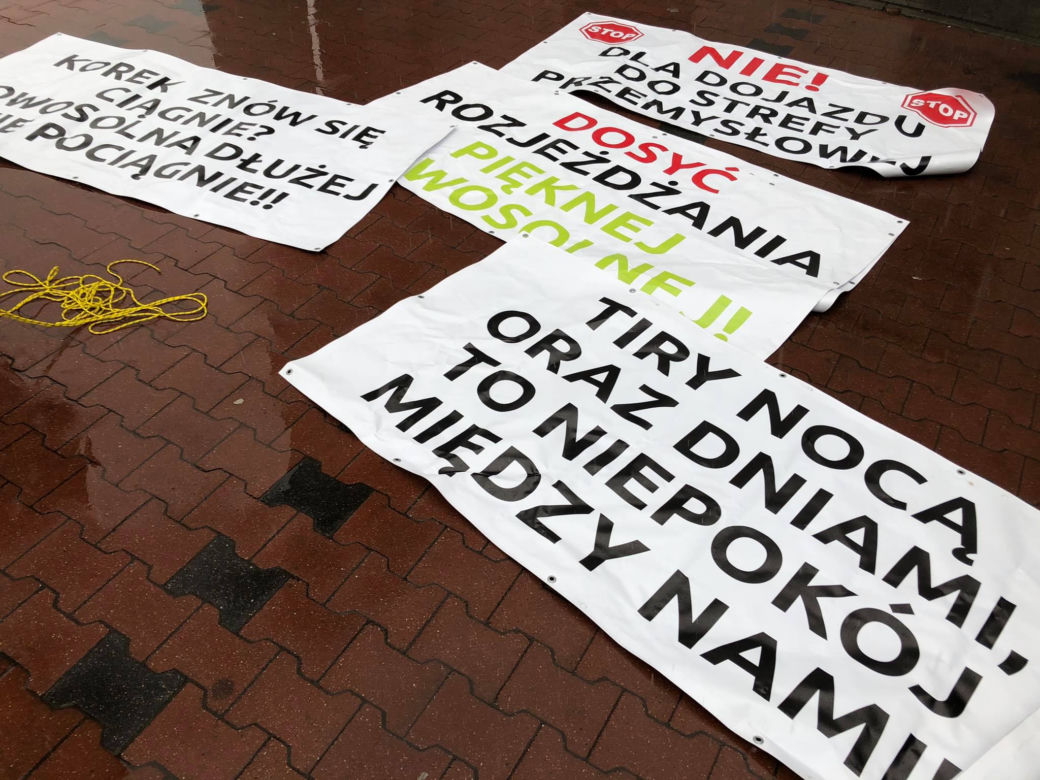 BLOKADA BRZEZIŃSKIEJ. Mieszkańcy Nowosolnej domagają się obwodnicy!