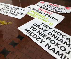 BLOKADA BRZEZIŃSKIEJ. Mieszkańcy Nowosolnej domagają się obwodnicy!