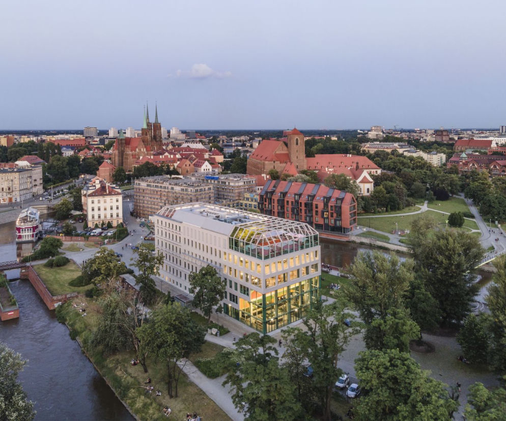 Wrocław. Jarecki zagra bezpłatny koncert dla 100 osób na dachu Concordia Design 