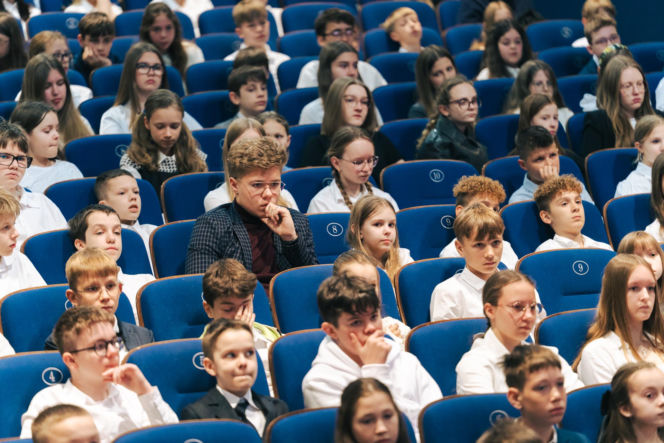 Najzdolniejsi uczniowie odebrali stypendia Prezydenta Miasta Siedlce
