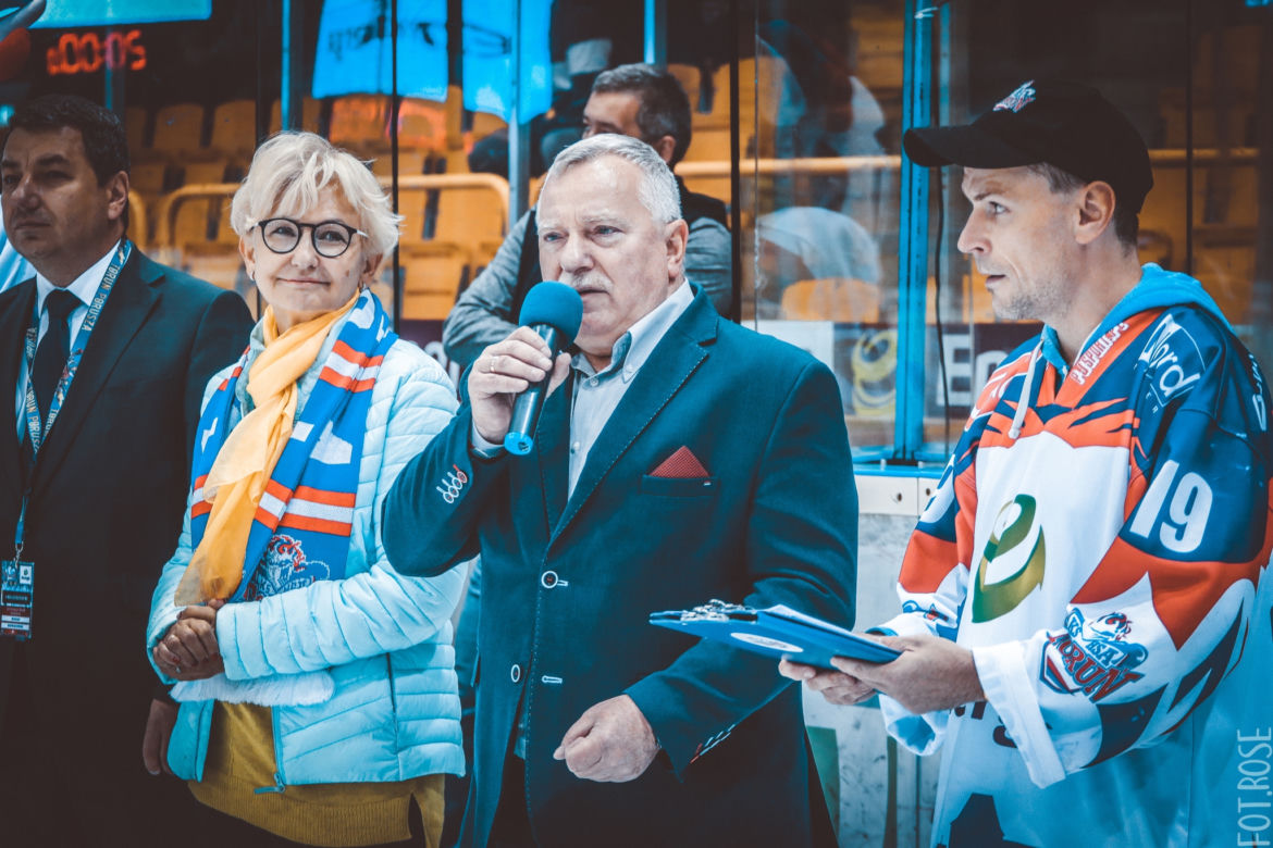 KH Energa Toruń przegrywa na inaugurację. Wielkie emocje na lodowisku Tor-Tor!