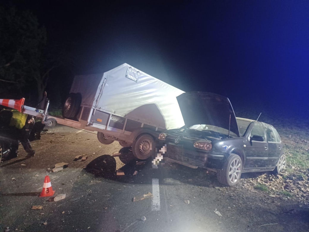 19-letni kierowca bmw uderzył w volkswagena. Groźny wypadek na DW309 na Rojęczynem [ZDJĘCIA]