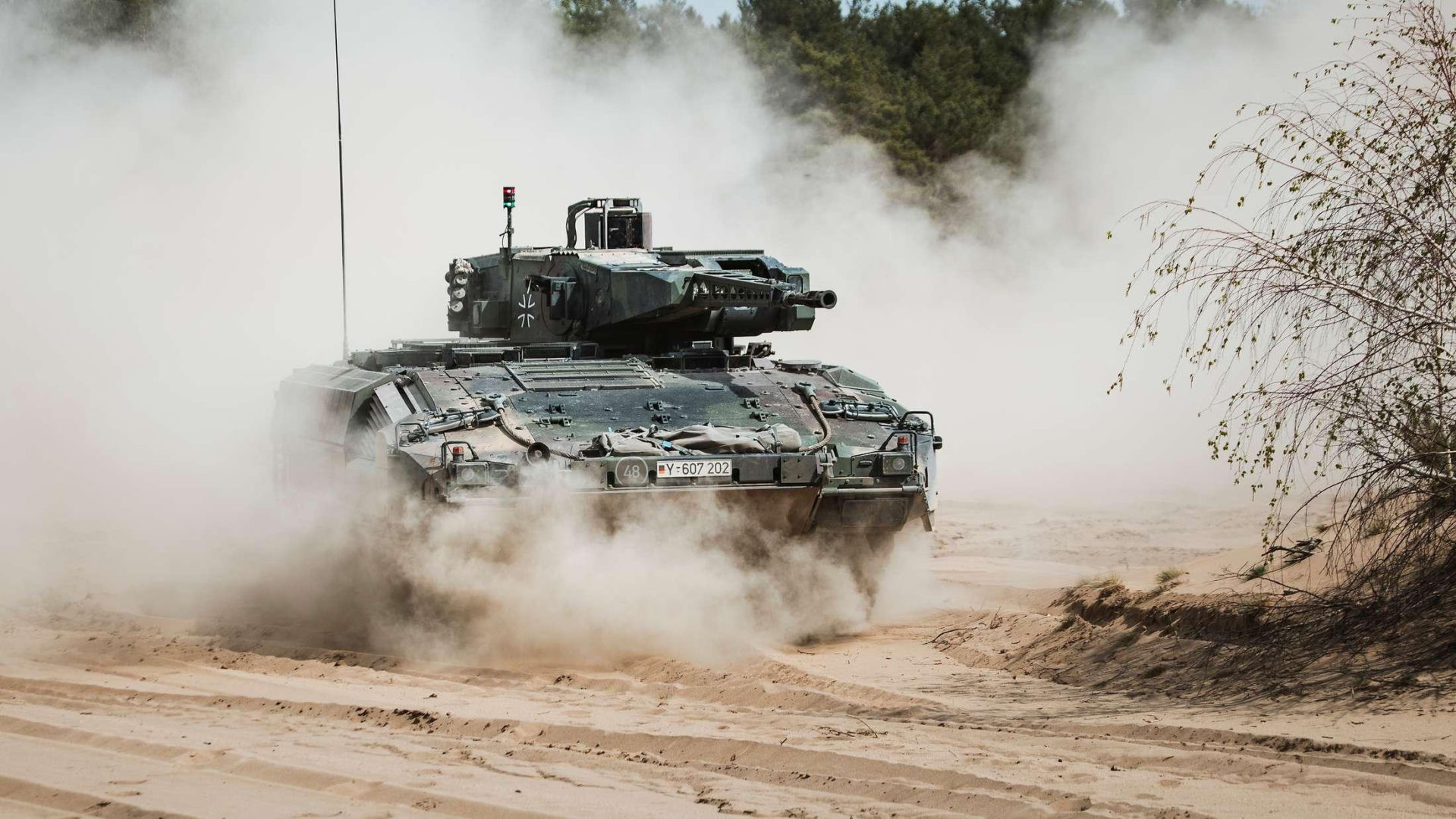 Mimo krytyki i opóźnień. Bundeswehra zamawia 200 nowych BWP Puma i modernizuje stare