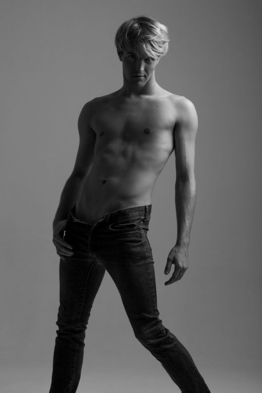 MATEUSZ KOSTKA