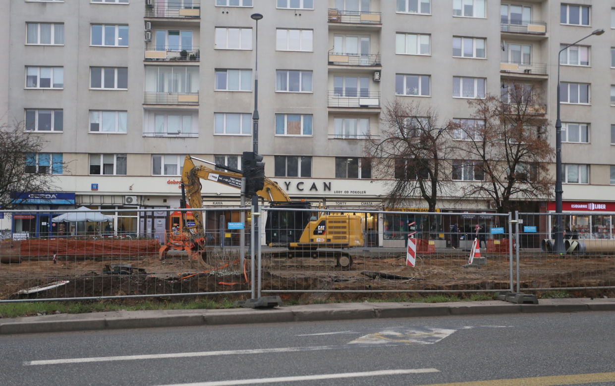 Budowa tramwaju na Wilanów opóźniona. Sprzeczne tłumaczenia inwestora i wykonawcy 