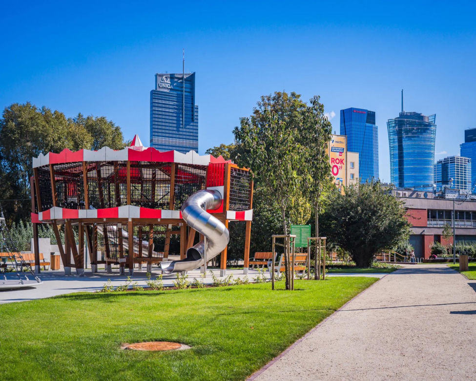 Skwer Gwary Warszawskiej na Woli po modernizacji 2025