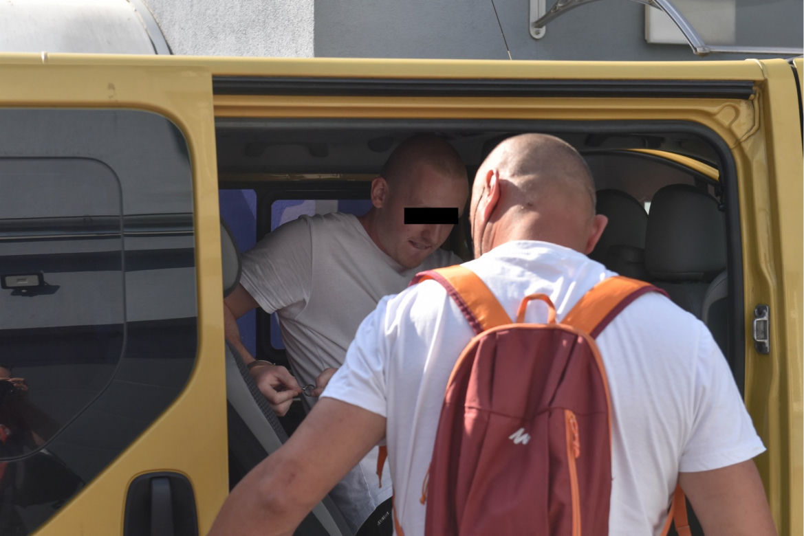 Zabiłem dziadków, bo mnie podtruwali!