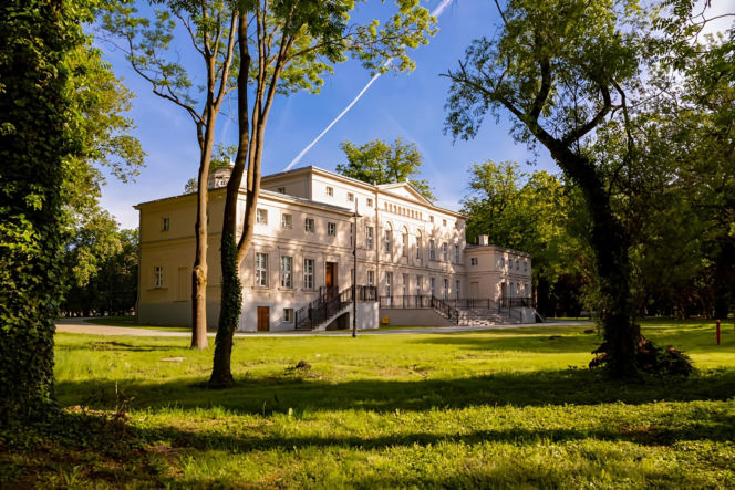 Rakoniewice. Ciche miasteczko z niezwykłą historią