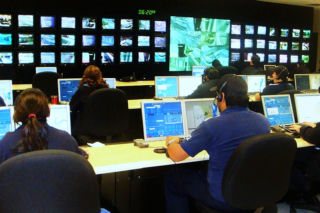 Kulisy pracy na 112. Operatorzy z Poznania mówią o presji