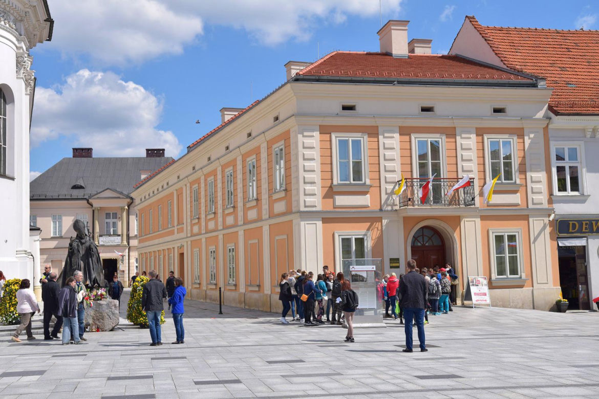 8. Wadowice