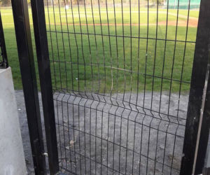 Nowe boisko do baseballu już jest zniszczone