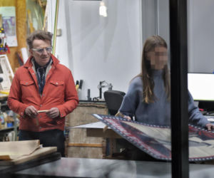 Paweł Wilczak szuka złota w w lombardzie